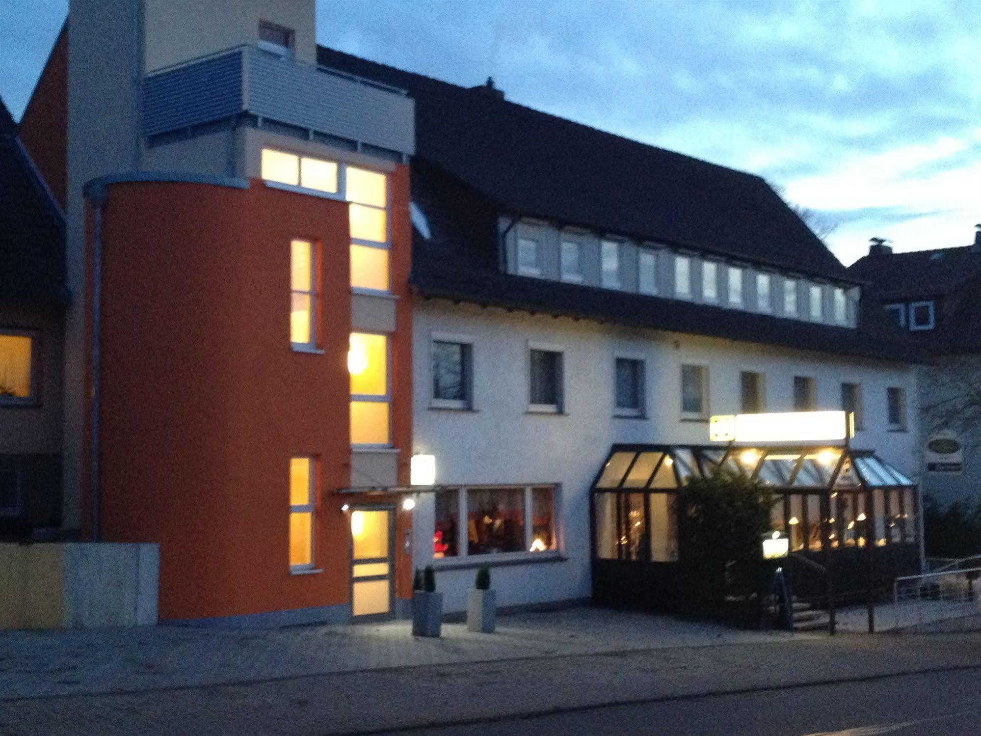 Hotel-Restaurant Zum Roeddenberg Osterode am Harz Kültér fotó